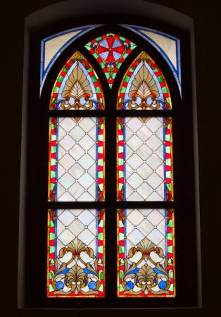 logu, krāsas, krāsošana, stikls, baznīca Aliaksandr  Mazurkevich - Dreamstime