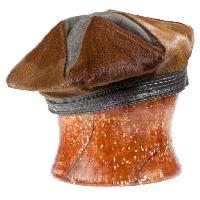 Pixwords Attēls ar cepure, brūna, objekts, galva, āda Vvoevale