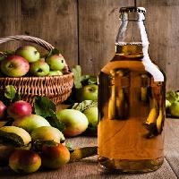 Pixwords Attēls ar pudele, āboli, grozs, ābolu, vāciņš, šķidrums, dzēriens Christopher Elwell (Celwell)