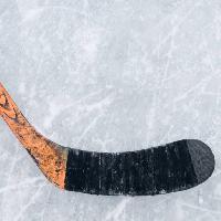 Pixwords Attēls ar stick, hokeju, ledus, balta, melna Volkovairina