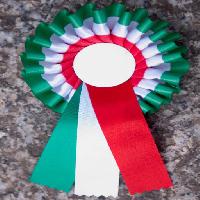 Pixwords Attēls ar lente, flīžu, krāsas, marmors, zaļa, balta, sarkana, apaļa Massimiliano Ferrarini (Maxferrarini)