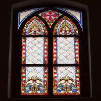 Pixwords Attēls ar logu, krāsas, krāsošana, stikls, baznīca Aliaksandr  Mazurkevich - Dreamstime