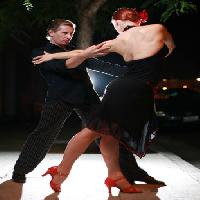 Pixwords Attēls ar deju, vīrietis, sieviete, melns, kleita, skatuve, mūzika Konstantin Sutyagin - Dreamstime